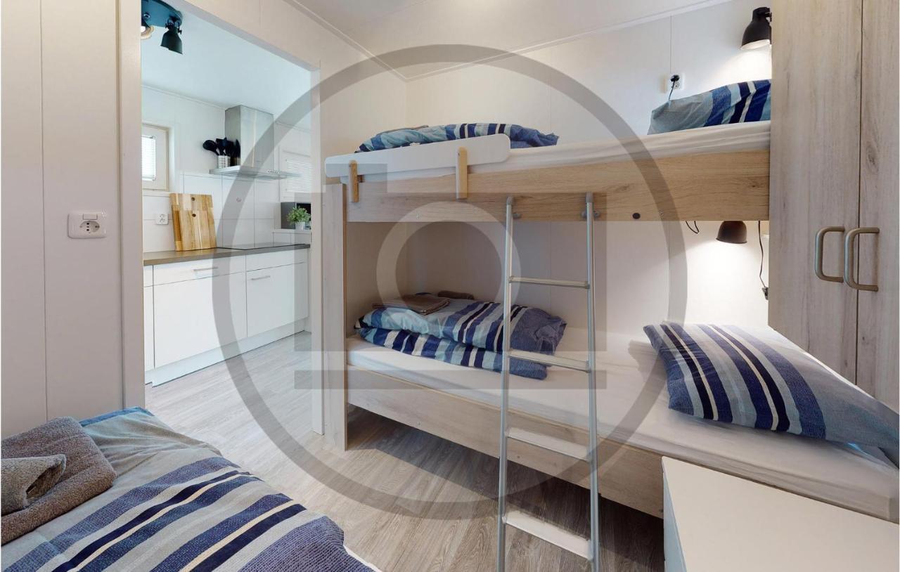 Stunning Ship In Aalsmeer With Kitchen Eksteriør billede